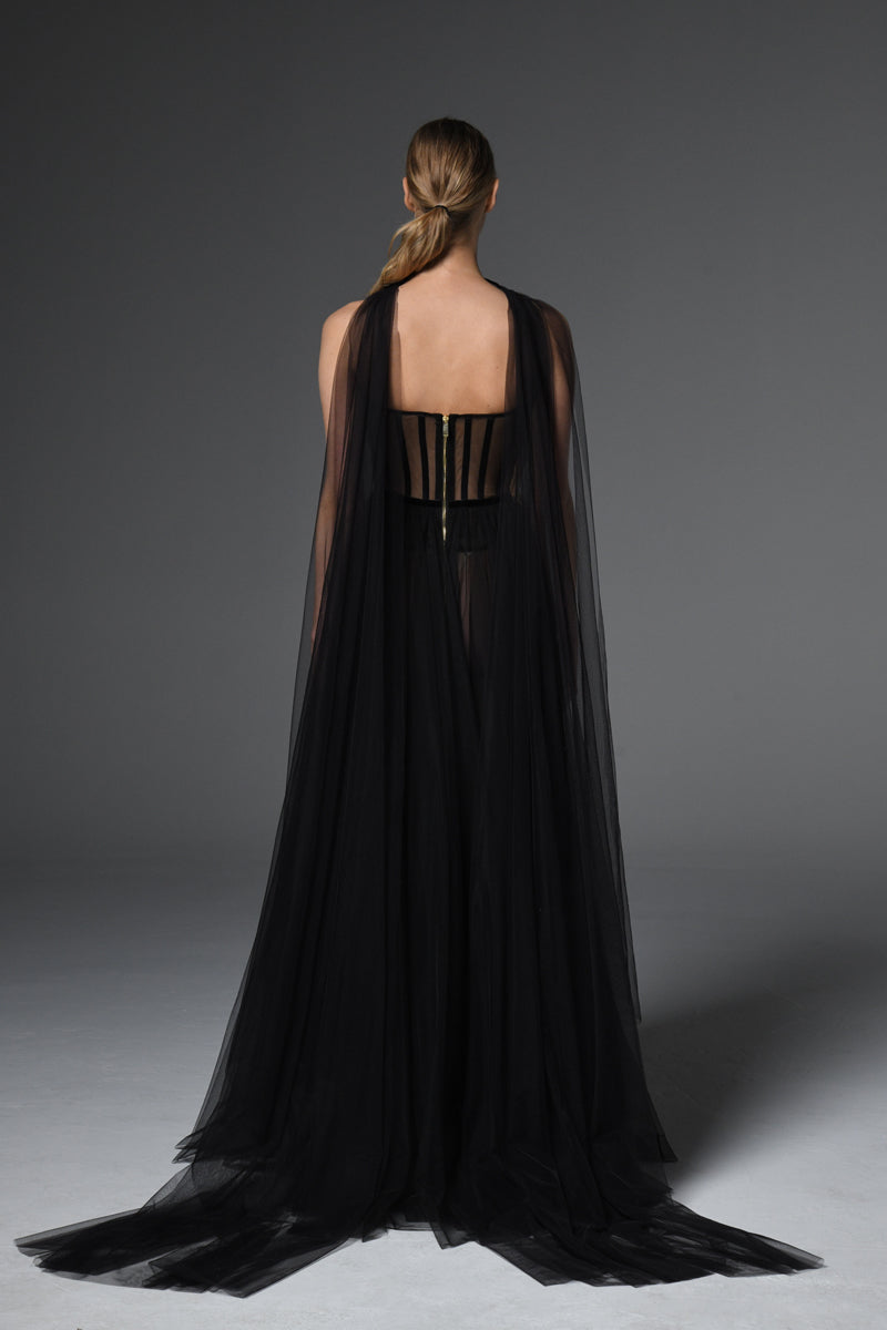 Corseted tulle long dress adorned with gold feathers