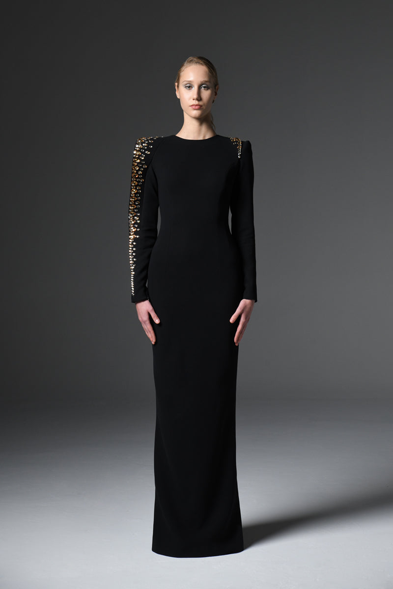 Black crêpe dress with embroidered collar