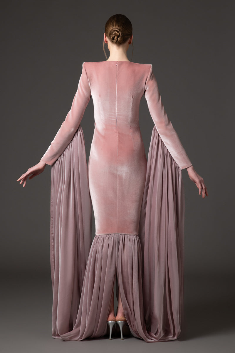 فستان مخملي وردي عتيق مع قماش شيفون