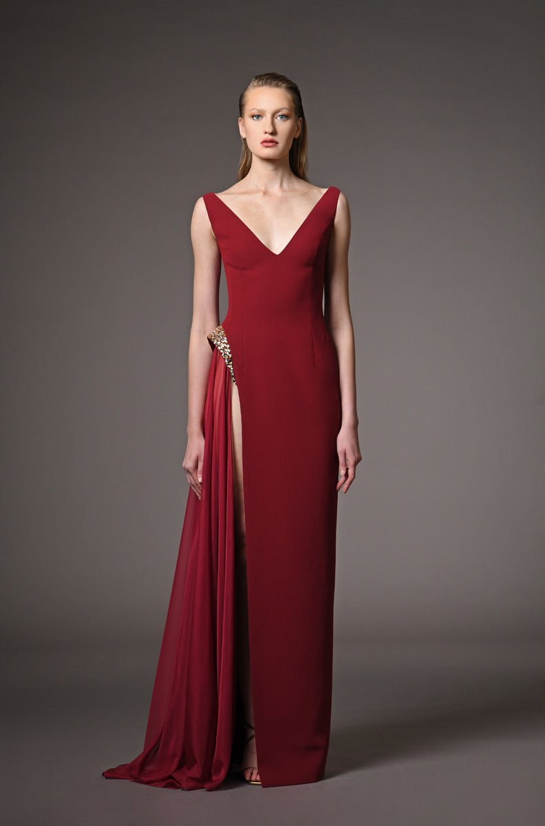 Burgundy sleeveless dress with embroidery on the slit