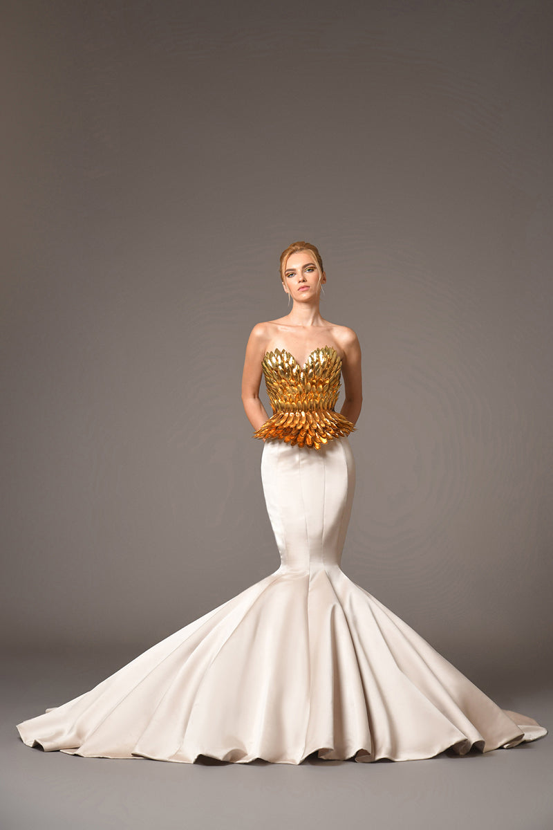 Gold-plated bustier with a mermaid skirt Gold-plated bustier with a mermaid skirt