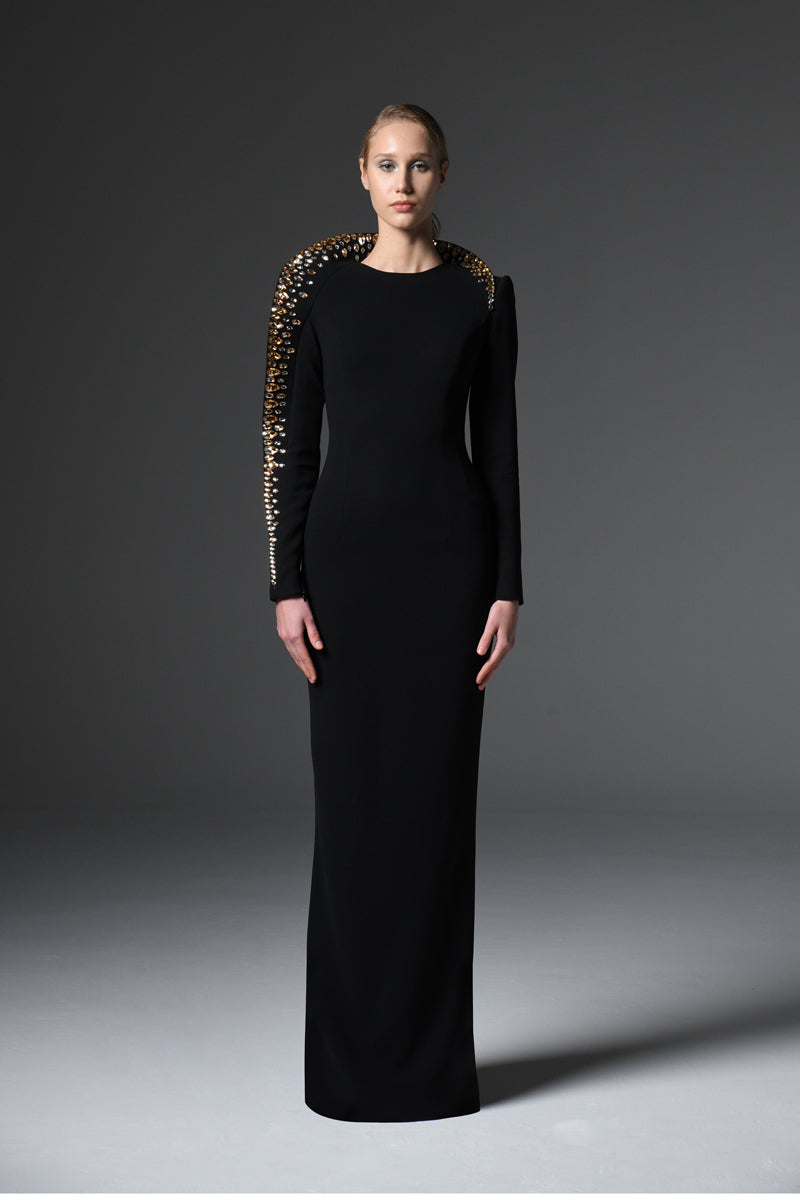 Black crêpe dress with embroidered collar