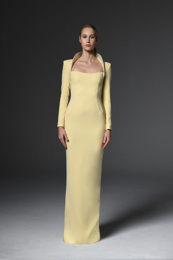 Yellow crêpe dress with embroidered collar