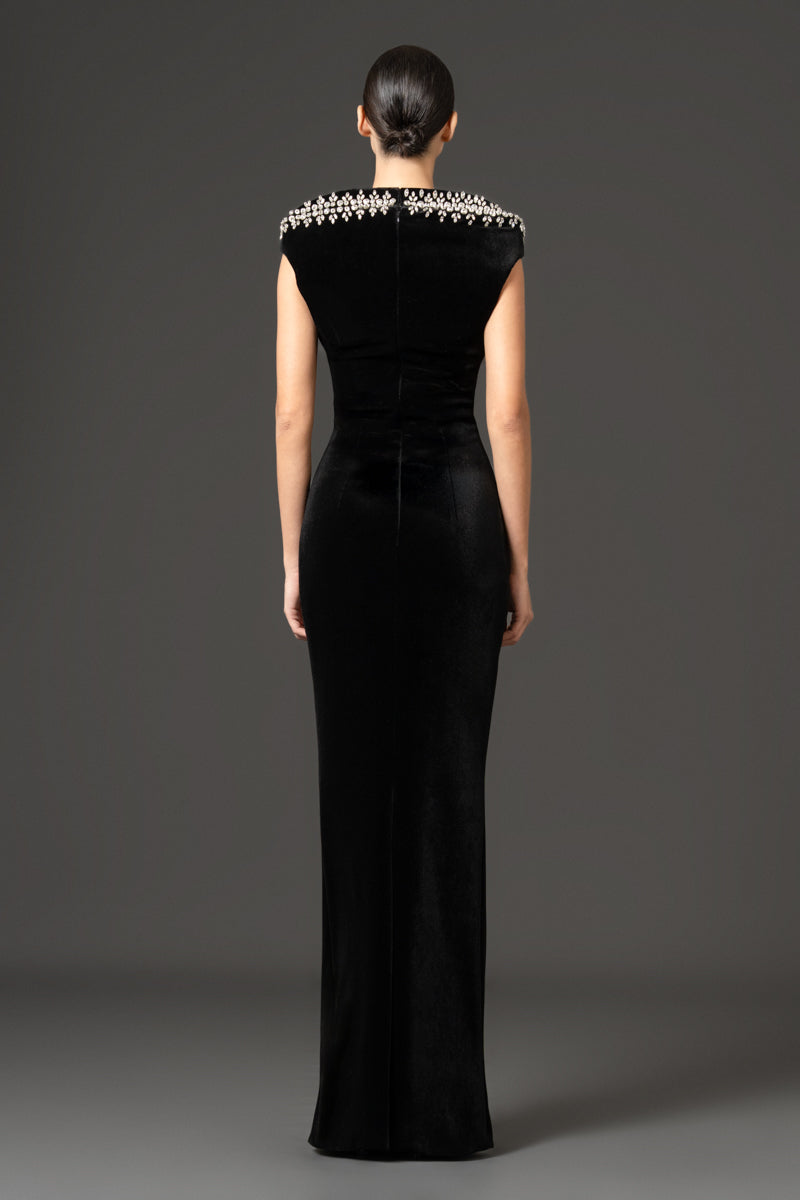Structured velvet gown featuring an embroidered collar