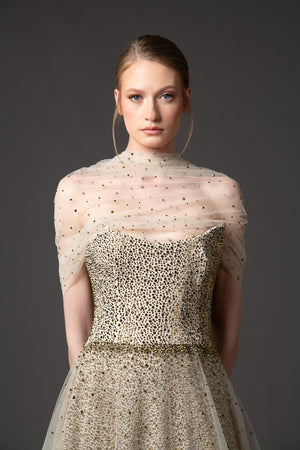 Embroidered dress with light tulle