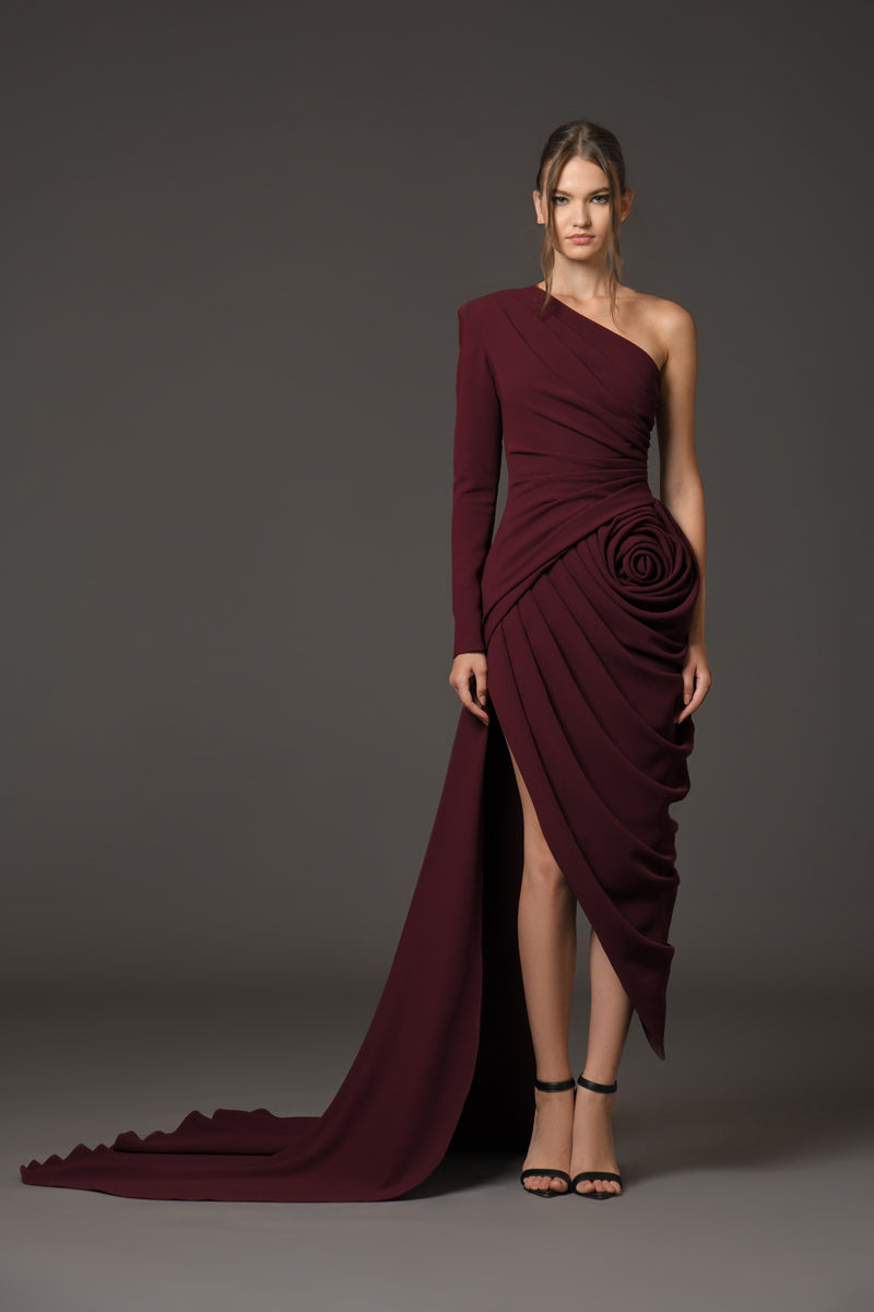 Burgundy asymmetrical dress in silk crêpe with exquisite draping