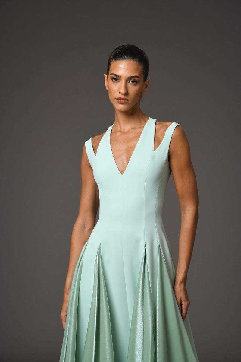 Green crêpe dress with A-line shimmery organza