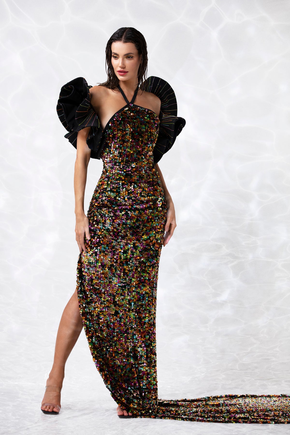 新発売 新商品 fish iridescent in dress Halter scale bolero a and sequins トップス
