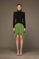 Short black crêpe dress with green chainmail