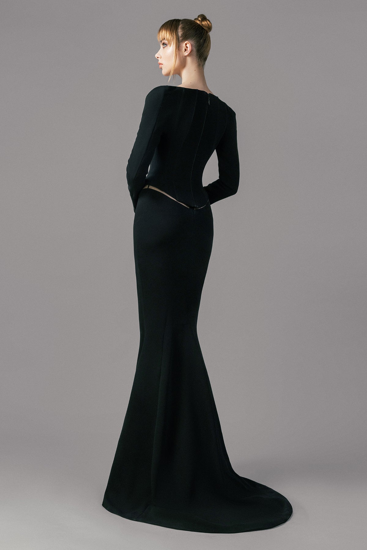  Black mermaid skirt with long sleeved corset